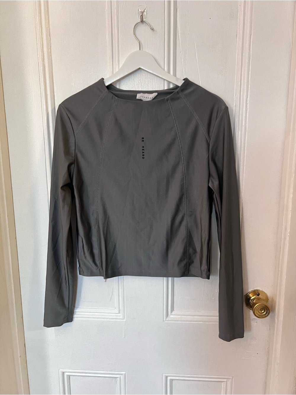 Topshop Be Heard Women’s Gray Long Sleeve Athletic Yoga Crop Top Size US 8 UK 12